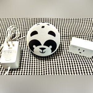 Panda Echo Dot & Adapter